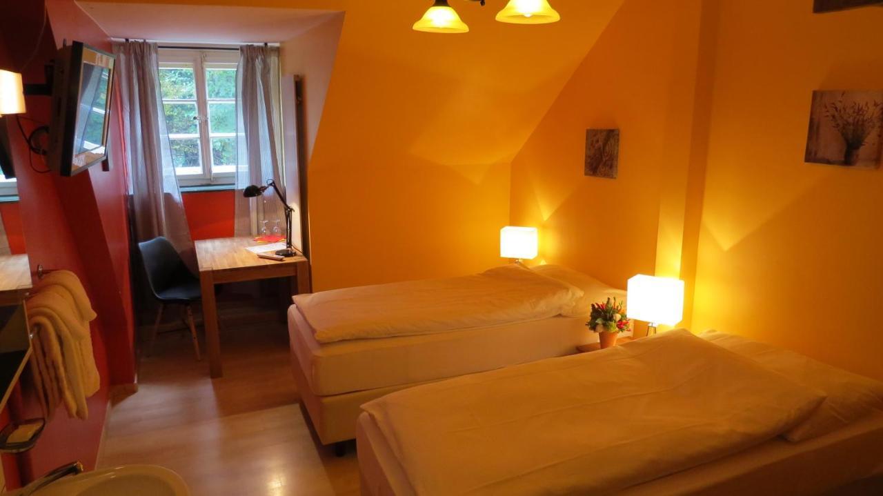 Gasthof Baeren Aarburg Last Check In 2100 Pm エクステリア 写真